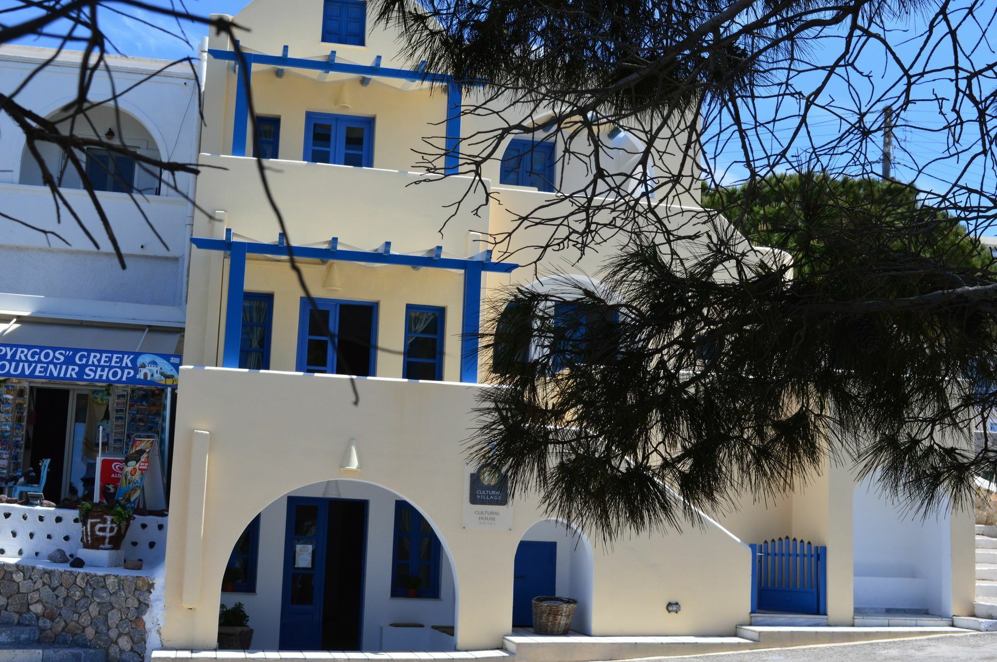 Cultural House Aparthotel Pyrgos Kallistis Exterior photo